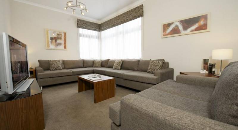 The Knight Residence by Mansley Serviced Apartments