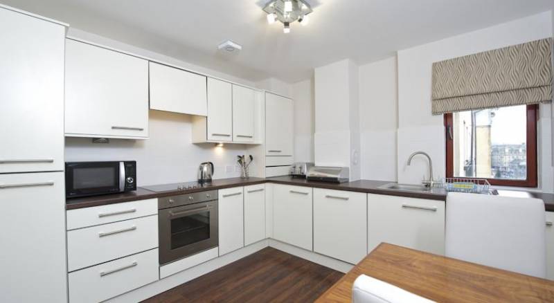 The Knight Residence by Mansley Serviced Apartments