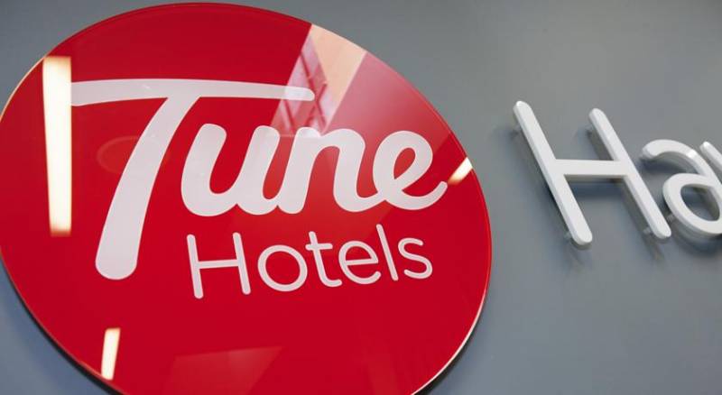 Tune Hotel - Haymarket, Edinburgh