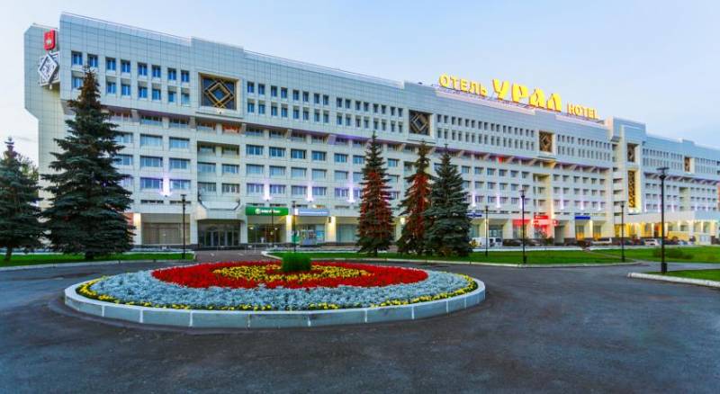 Hotel Ural