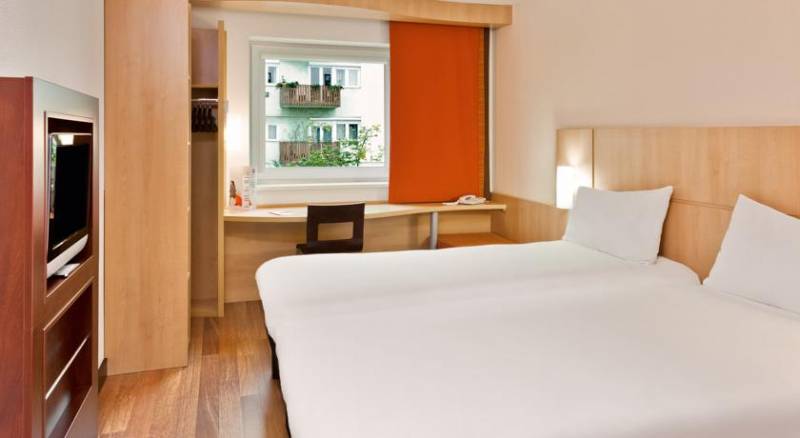 Ibis Gyor