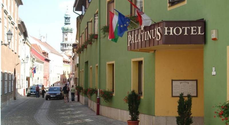 Palatinus Hotel