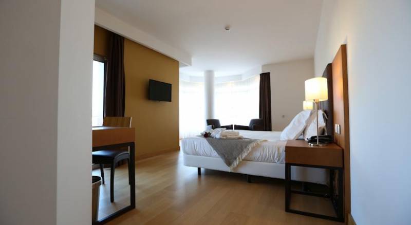 Premium Setubal Hotel