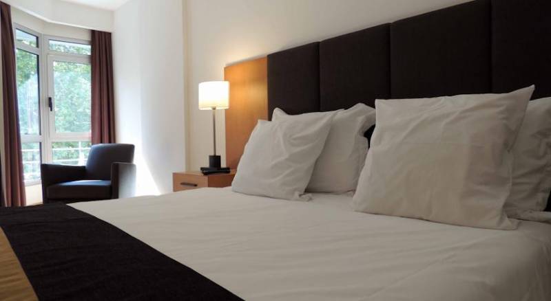 Premium Setubal Hotel