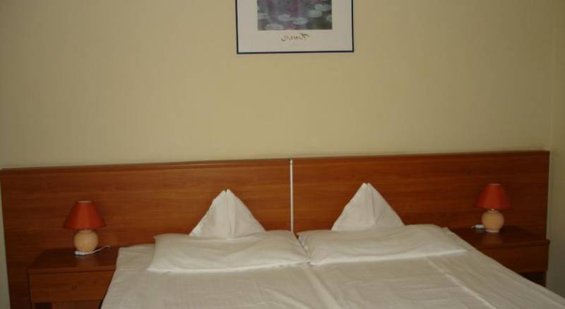 Tisza Alfa Hotel