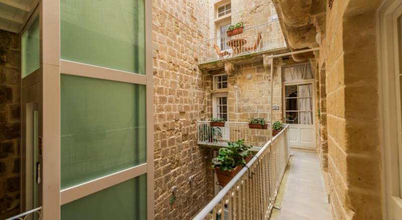 Valletta Merisi Suites