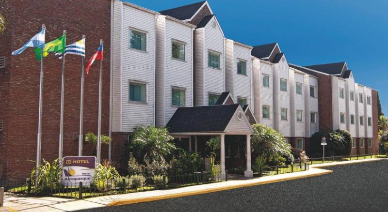 Hotel Aeroparque Inn & Suites