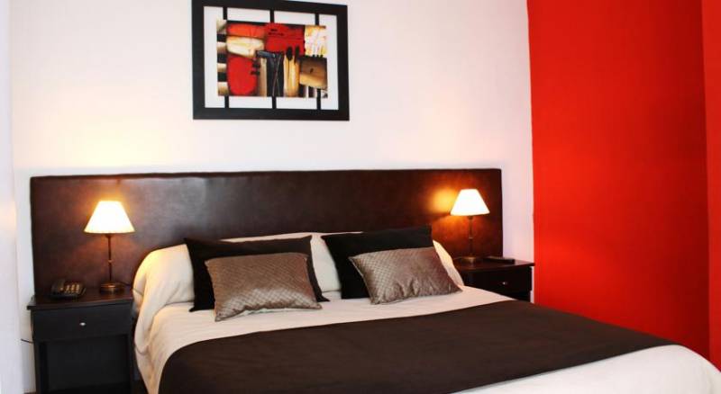 Ker Urquiza Hotel & Suites