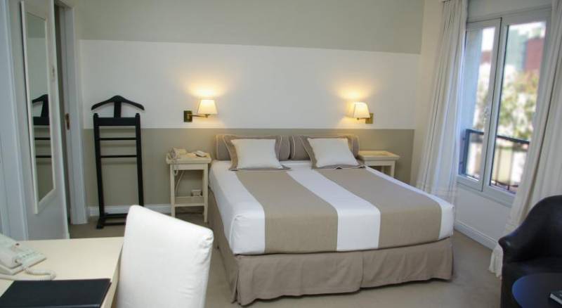 Loi Suites Recoleta Hotel