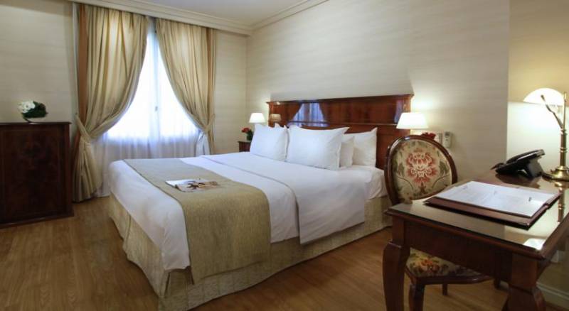 Melia Recoleta Plaza Hotel