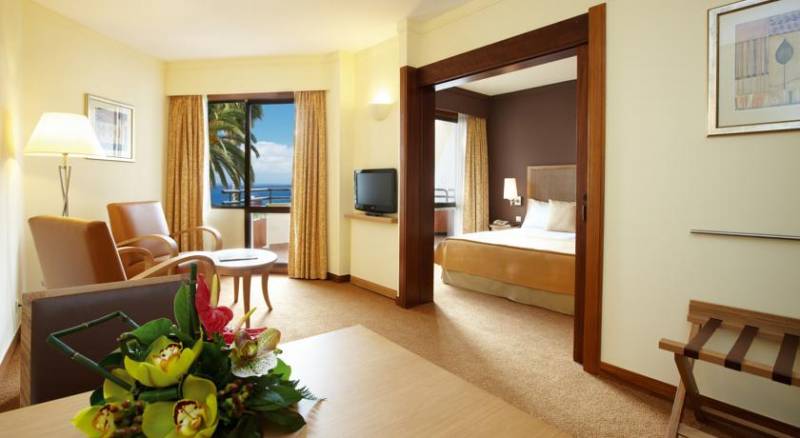 Suite Hotel Eden Mar