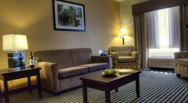 Baymont Inn and Suites Dallas Love Field