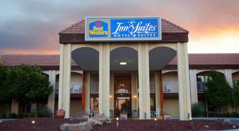 Best Western Airport Albuquerque InnSuites Hotel & Suites