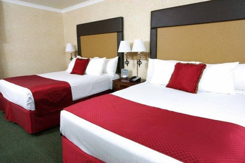 Best Western Airport Albuquerque InnSuites Hotel & Suites