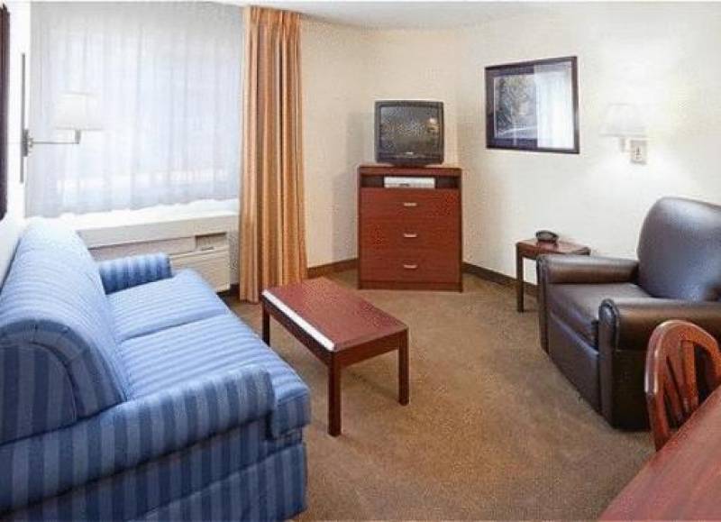 Candlewood Suites Dallas -By The Galleria