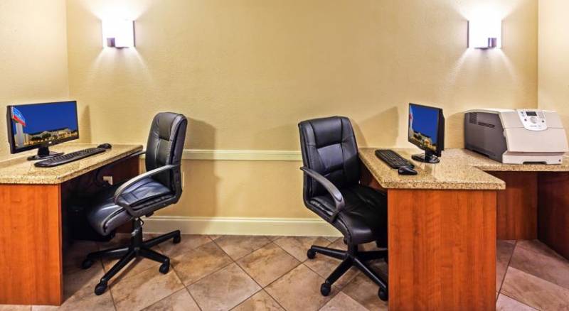 Candlewood Suites Dallas/Market Center