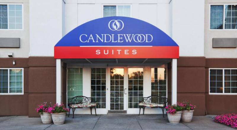 Candlewood Suites Dallas Park Central