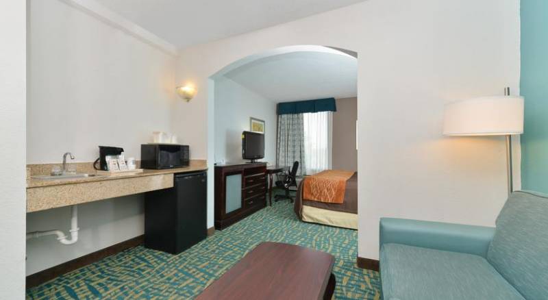 Comfort Inn & Suites Fort Lauderdale