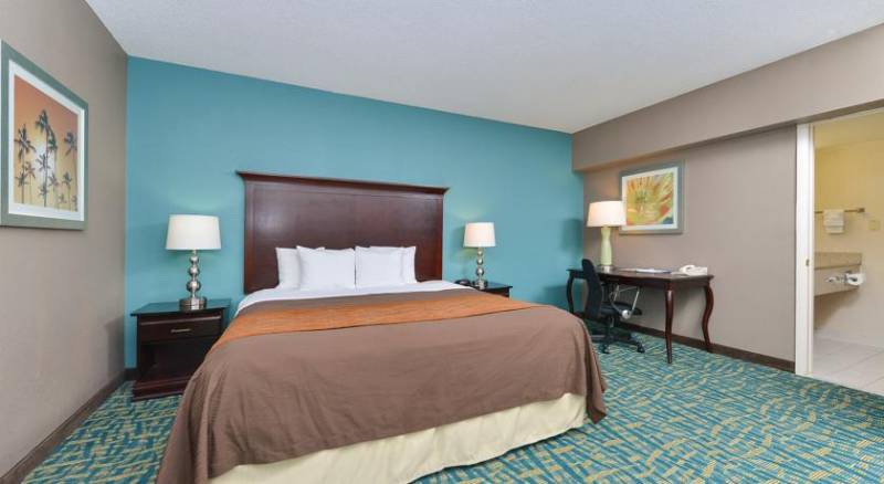 Comfort Inn & Suites Fort Lauderdale