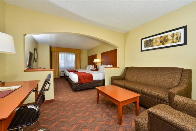 Comfort Suites North Dallas