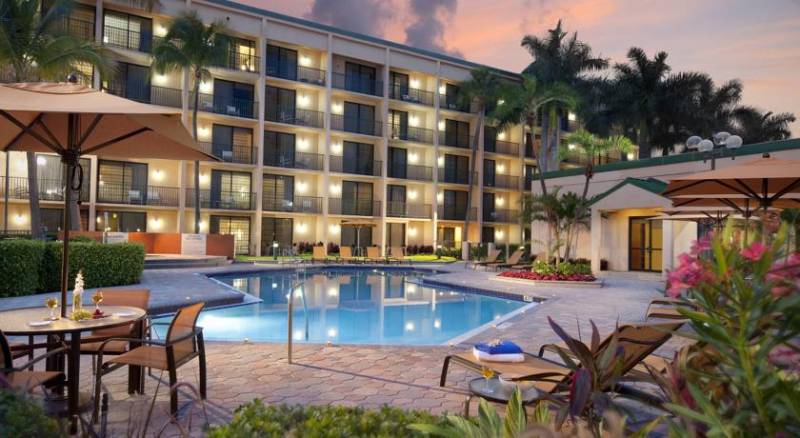 Courtyard by Marriott Fort Lauderdale East