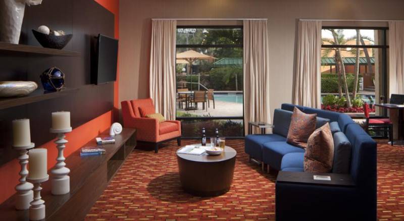 Courtyard by Marriott Fort Lauderdale East