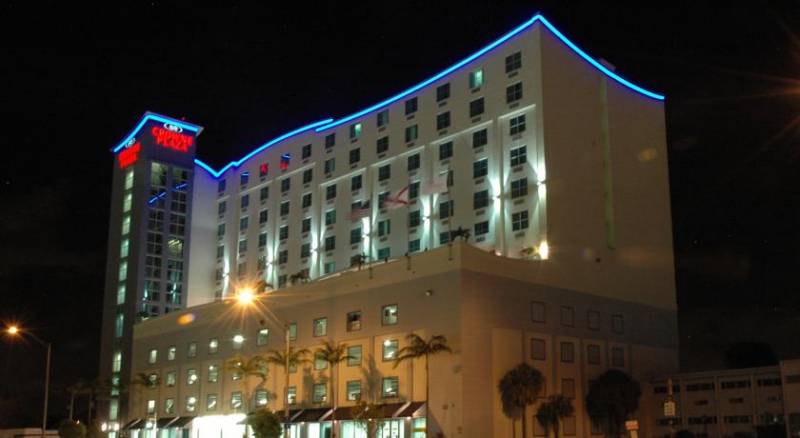 Crowne Plaza Hotel & Resorts Fort Lauderdale Airport/ Cruise