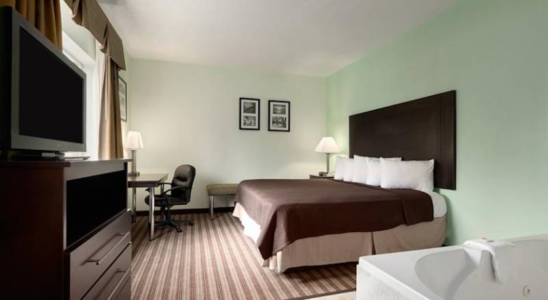 Days Inn and Suites Dallas