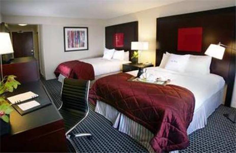 DoubleTree by Hilton Chicago Magnificent Mile