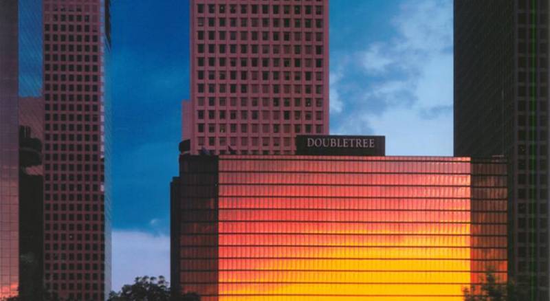 DoubleTree by Hilton Houston Downtown