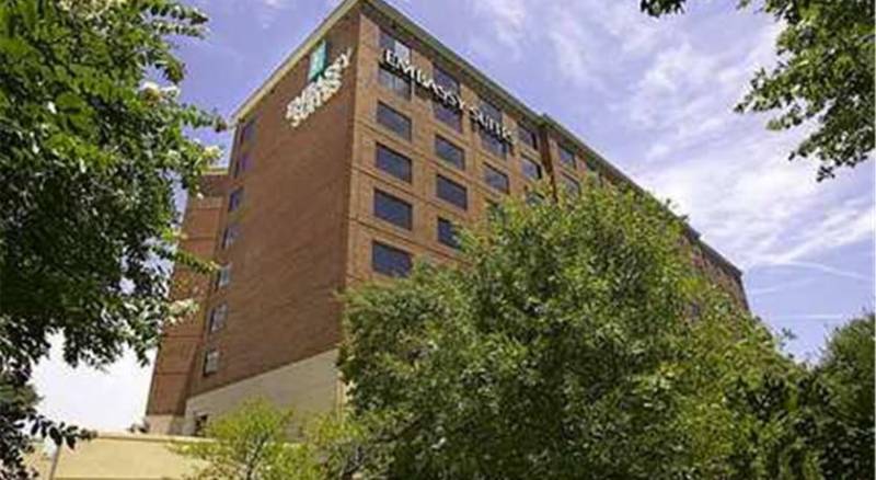 Embassy Suites Dallas - Love Field