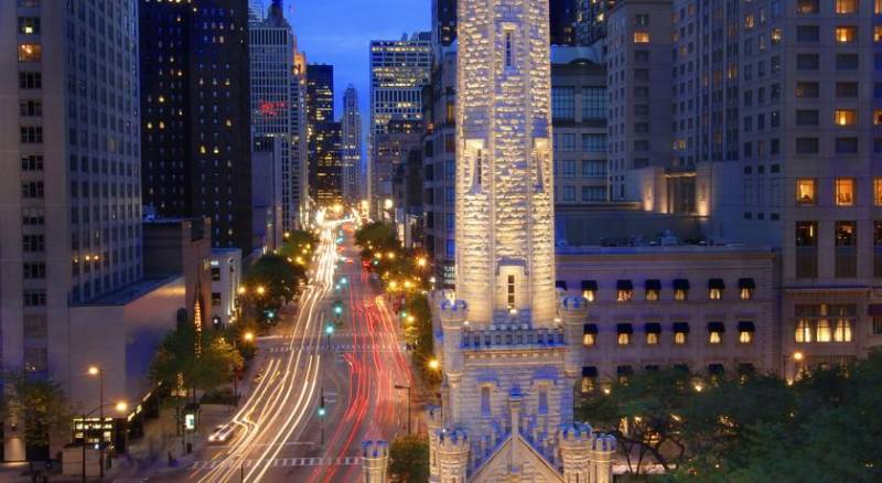 Homewood Suites Chicago Downtown - Magnificent Mile