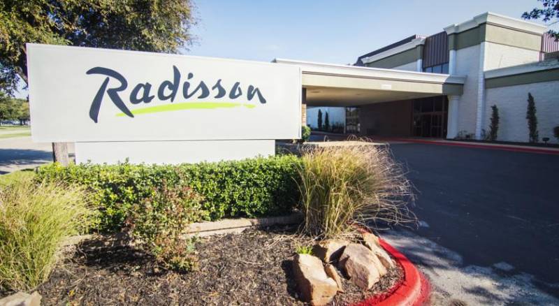 Radisson Hotel Fort Worth South