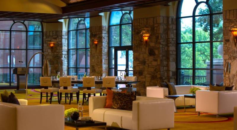 Renaissance Austin Hotel, A Marriott Luxury & Lifestyle Hotel