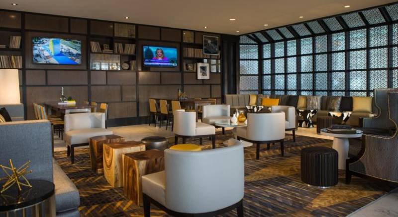 Renaissance Baltimore Harborplace Hotel, A Marriott Luxury & Lifestyle Hotel