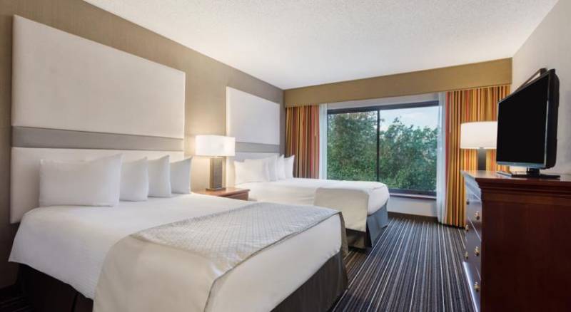 Wyndham Dallas Suites - Park Central