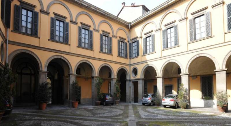 Antica Dimora B&B in Historic Residence