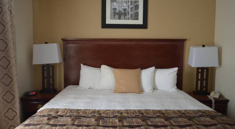 Best Western Airport Suites