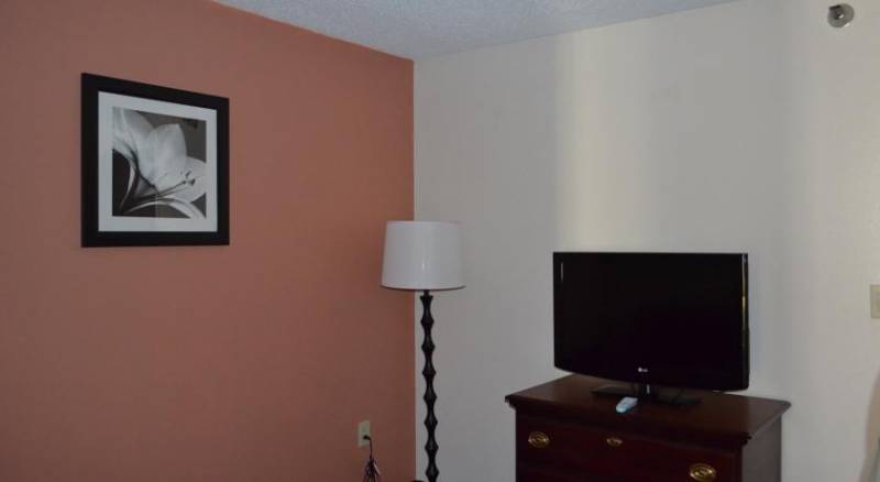 Best Western Airport Suites
