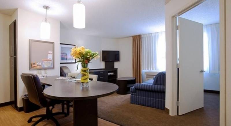 Candlewood Suites Houston - Westchase