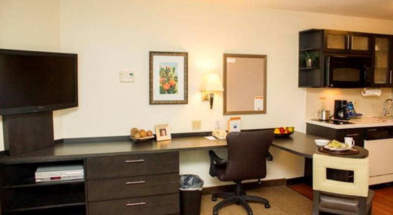 Candlewood Suites Houston - Westchase