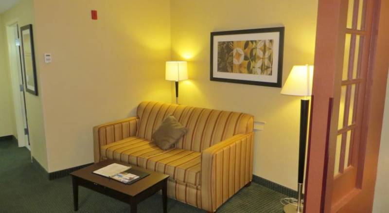 Comfort Suites Orlando Airport