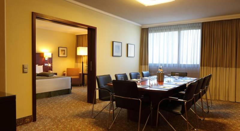 Courtyard by Marriott Düsseldorf Seestern