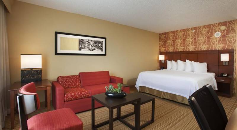 Courtyard by Marriott Orlando Downtown