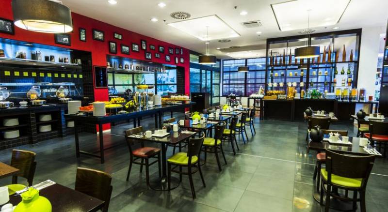 Courtyard by Marriott Prague Airport