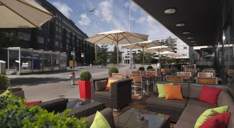 Courtyard by Marriott Zurich North