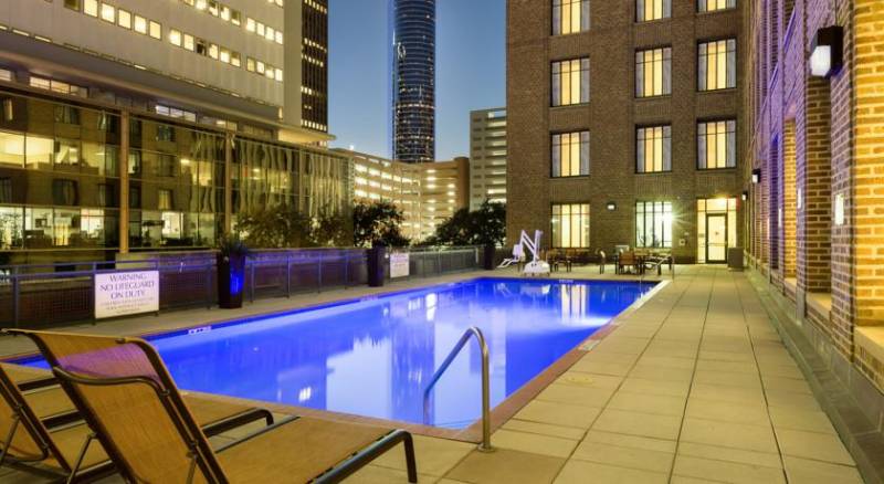 Courtyard Houston Downtown Convention Center