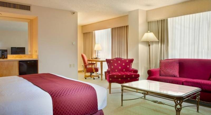 DoubleTree by Hilton Hotel Dallas Campbell Centre