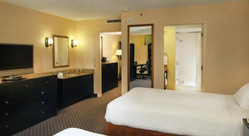 Embassy Suites by Hilton Miami International Airport