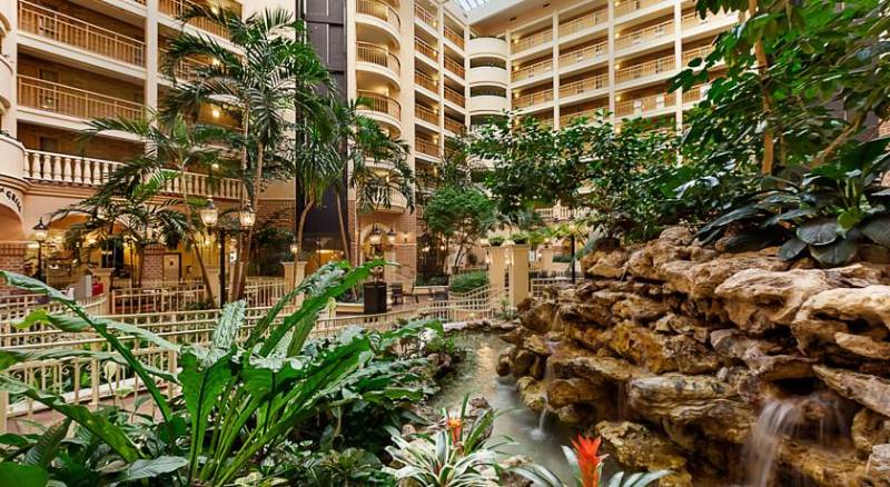 Embassy Suites by Hilton Orlando International Drive Convention Center